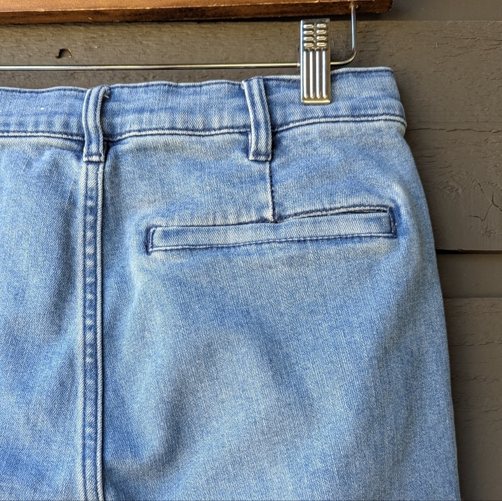 J. McLaughlin Rainey Jean Straight Leg Slit Medium Light Wash Size 4 - Picture 5 of 10